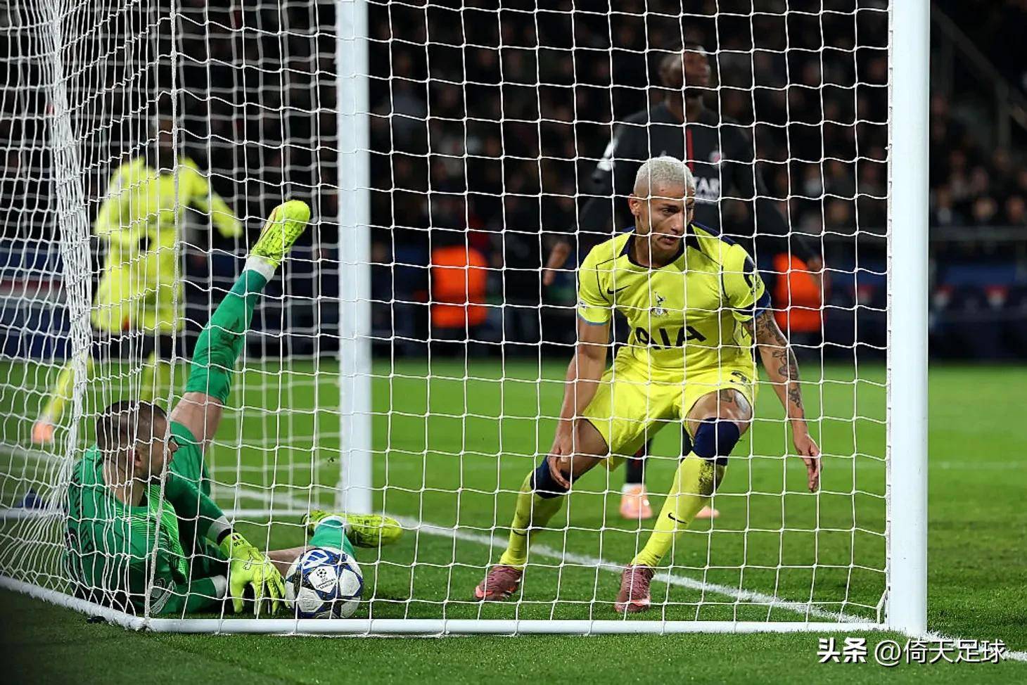 星空体育官方网站-江畔独步寻花其五  第2张