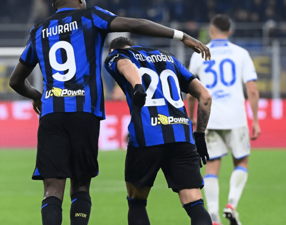 星空体育app下载-陶西太太一家真实照片  第1张